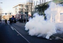 US election: Five injured as pro-Trump rallies turn bloody