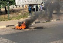 Mob sets two persons ablaze in Ibadan for alleged robbery