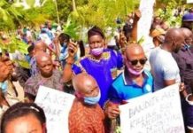 Pro-Akeredolu protest in Akure over vacation order to herdsmen