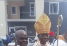 PHOTONEWS: VANGUARD’S HENRY UMORU RECEIVES APPRECIATION FROM THE PULPIT