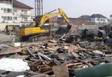 After three days’ notice, Lagos govt. demolishes shanties on Lekki coastal road