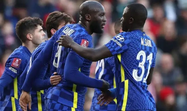 Lukaku scores as Chelsea reach FA Cup semi-finals