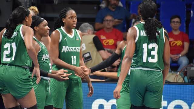 FG lifts ban on basketball teams
