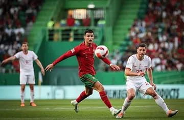 Ronaldo steers Portugal past Switzerland, Spain held in Prague