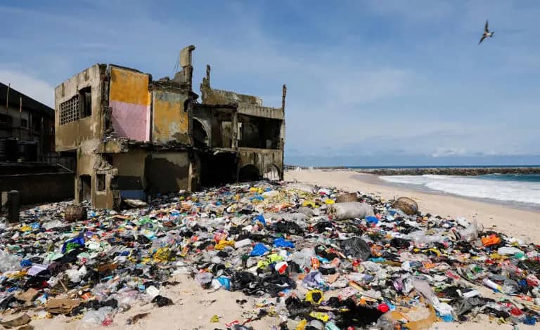 Nigeria’s homes are vanishing into the sea from climate change