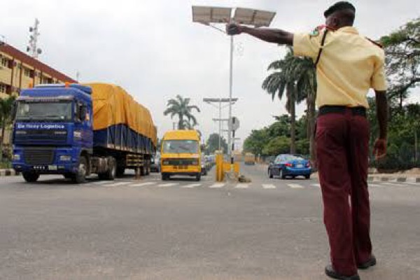 Hypertensive man dies as LASTMA officials seeking bribe seize vehicle