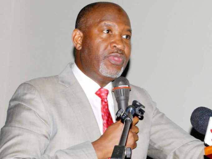 FG to airlines: No immediate solution to aviation sector crisis
