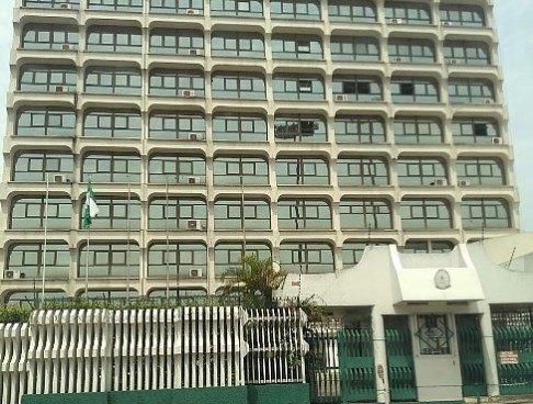 Ambassador, Nigerian Community dismiss “malicious” publication against Consular Officer in Abidjan