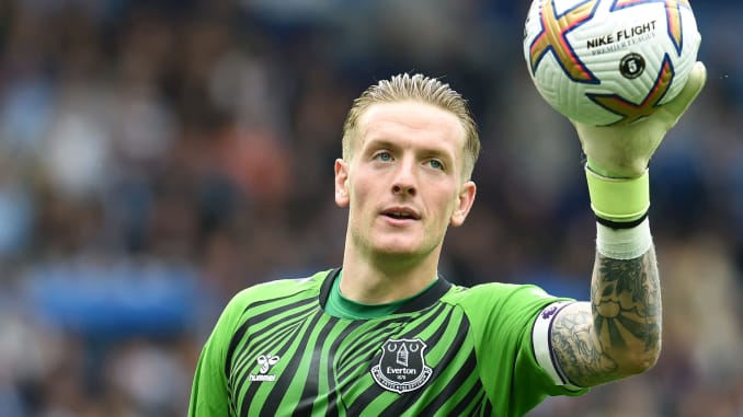 Everton 0-0 Liverpool: Pickford frustrates Reds in derby thriller