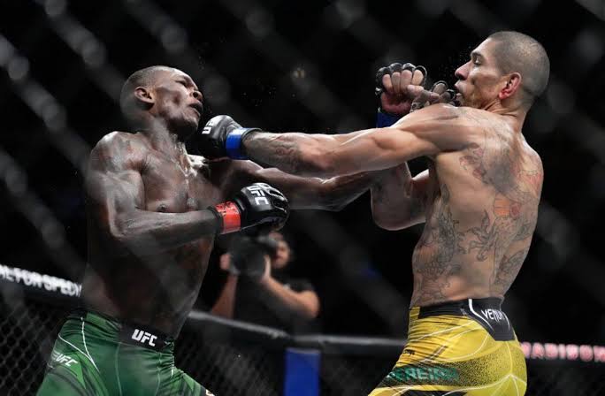 UFC: Pereira beats Adesanya in fifth round