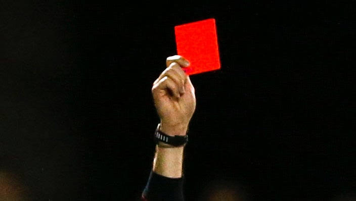 Referee issues 10 red cards in Cup final match