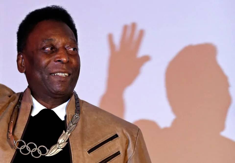 Pele’s burial scheduled for Monday, Tuesday