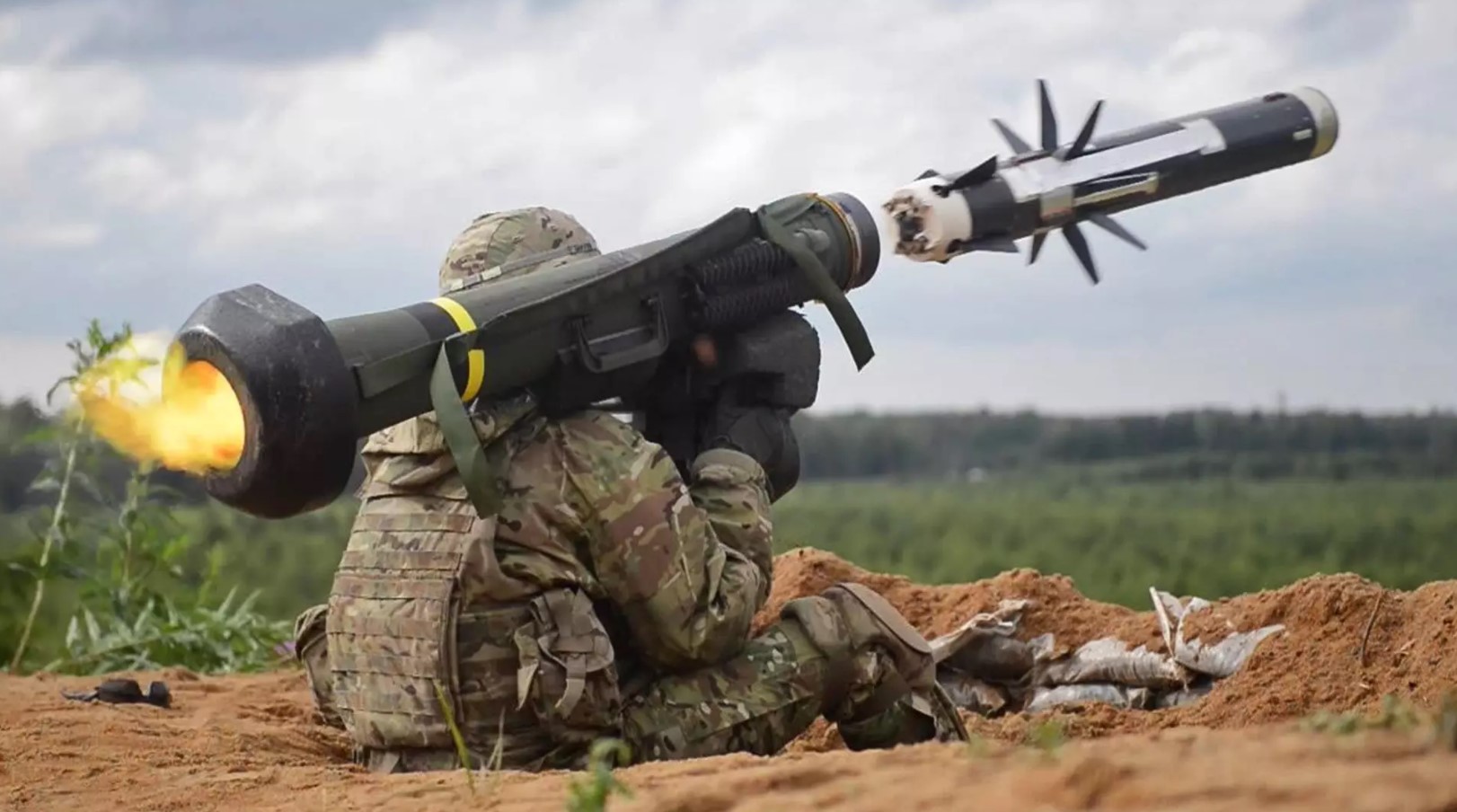 18 killed in Russian bombardments of Ukraine as Britain pledges Kyiv battle tanks