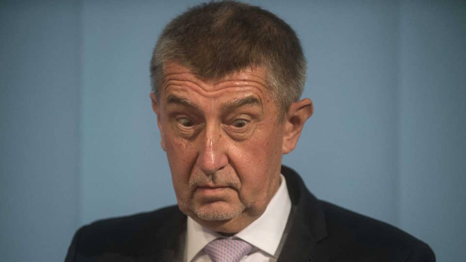 Czech police investigate threats against presidential candidate
