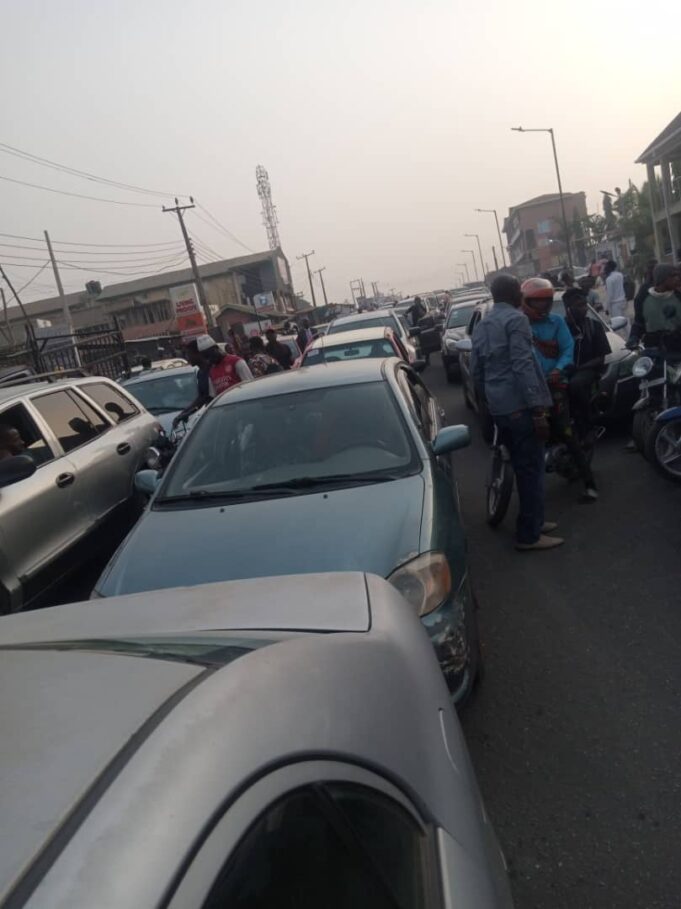 Protest rocks Ibadan over naira scarcity