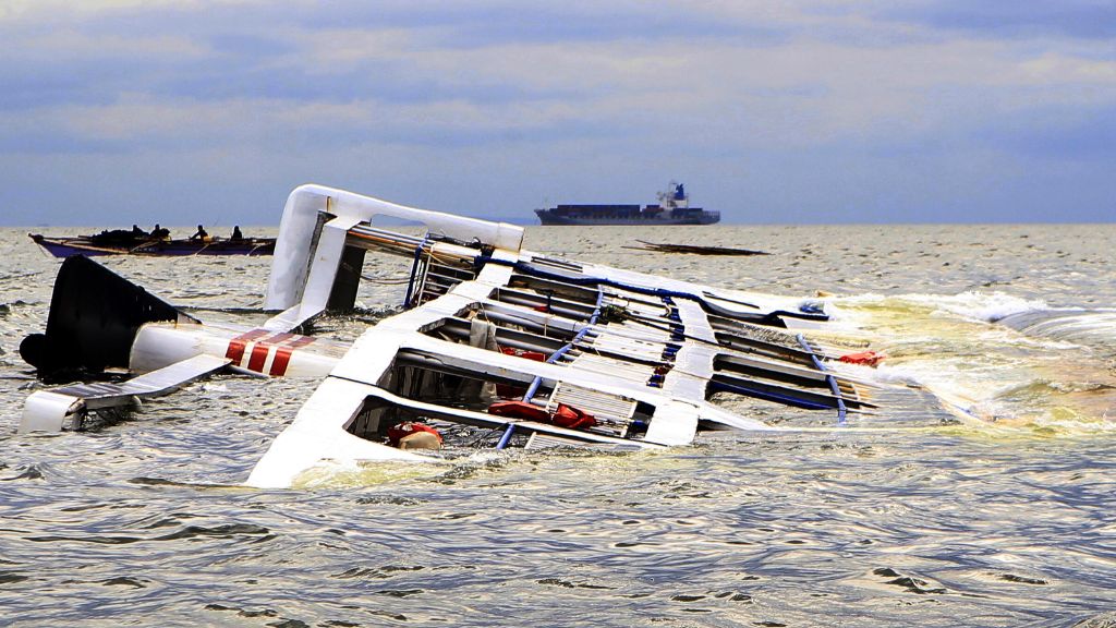 Six persons die in Lagos ship accident