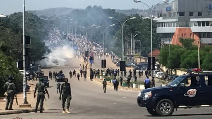 Many feared killed in clashes by Shiites with el-Rufai ‘s convoy