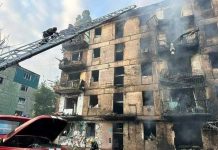 Russian strikes kill 10, injure 28 in Ukraine President’s hometown