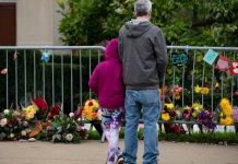 Synagogue shooter Robert Bowers sentenced to death for killing 11 Jewish worshippers in Pittsburgh