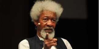 Soyinka calls Buhari “idiot” for banning Twitter in Nigeria in 2021