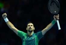 Djokovic sweeps past Alcaraz to continue record ATP Finals bid