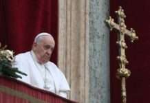 Pope Francis doubles down on homosexuals receiving blessing in Catholic Church
