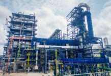 Dangote refinery registers three marketers for fuel distribution