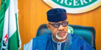 Excitement as Ogun begins payment of N10,000 cash Alaward to primary, secondary pupils
