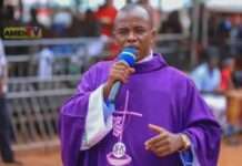Govs, lawmakers should also earn N62k minimum wage — Father Mbaka