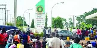 Fuel scarcity: NNPC blames distribution challenges as petrol shortage lingers