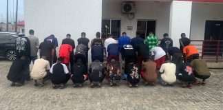 EFCC arrests 33 suspected internet fraudsters, seizes fake dollars in PH