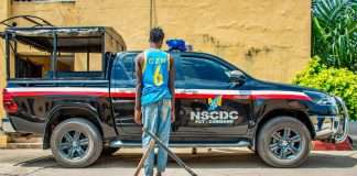 NSCDC arrests a notorious streetlight vandal in Abuja
