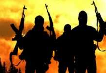 Gunmen invade Plateau market, kidnap five, loot stores Gunmen invaded a market in the Bashar district of Wase Local Government Area, Plateau State, and abducted five traders in what was described as daring raid.