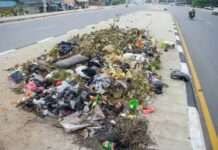 Commissioner decries indiscriminate dumping of refuse on Lagos-Badagry Expressway Commissioner decries indiscriminate dumping of refuse on Lagos-Badagry Expressway