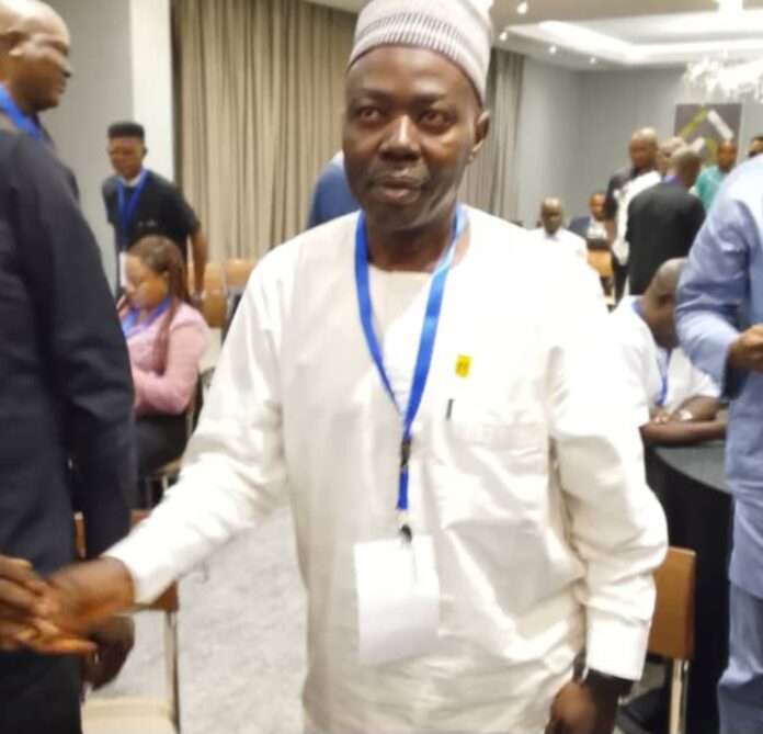 [Press Release] Minister of Information and National Orientation, Mohammed Idris, felicitates with Mr. Danlami Nmodu, who was recently elected president of the Guild of Corporate Online Publishers in a keenly contested election, held in Lagos.