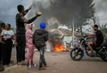 10 dead in Tanzania clashes following disputed election People protest in the streets of Arusha, Tanzania, on election day Wednesday, Oct. 29, 2025