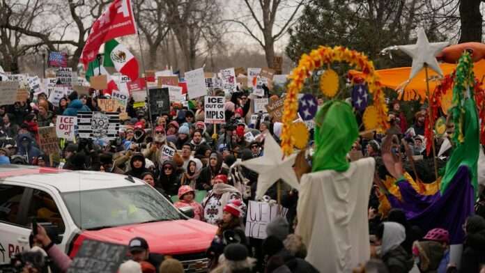 Thousands in US protest against ICE after fatal shooting of Renee Nicole Good