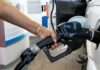 Petrol price hike; Residents lament rising transport fares Fuel queues reappear in Lagos as petrol price climbs above ₦1,000 per litre