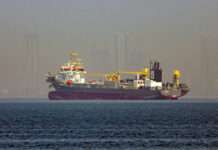 Maersk unit’s US-flagged ship transits Hormuz accompanied by US military Maersk unit's US-flagged ship transits Hormuz accompanied by US military