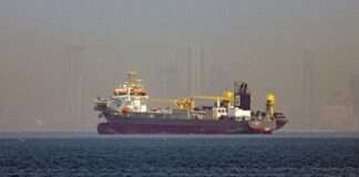 US, Iran trade attacks near Hormuz amid ceasefire