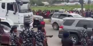 Protesters block major Abuja road over kidnapping, killings