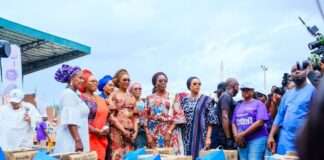 Yayi’s wife empowers 3,000 Ogun widows with cash grants, business tools