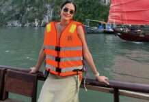 “World’s most beautiful woman” Opal Suchata tours Ha Long Bay